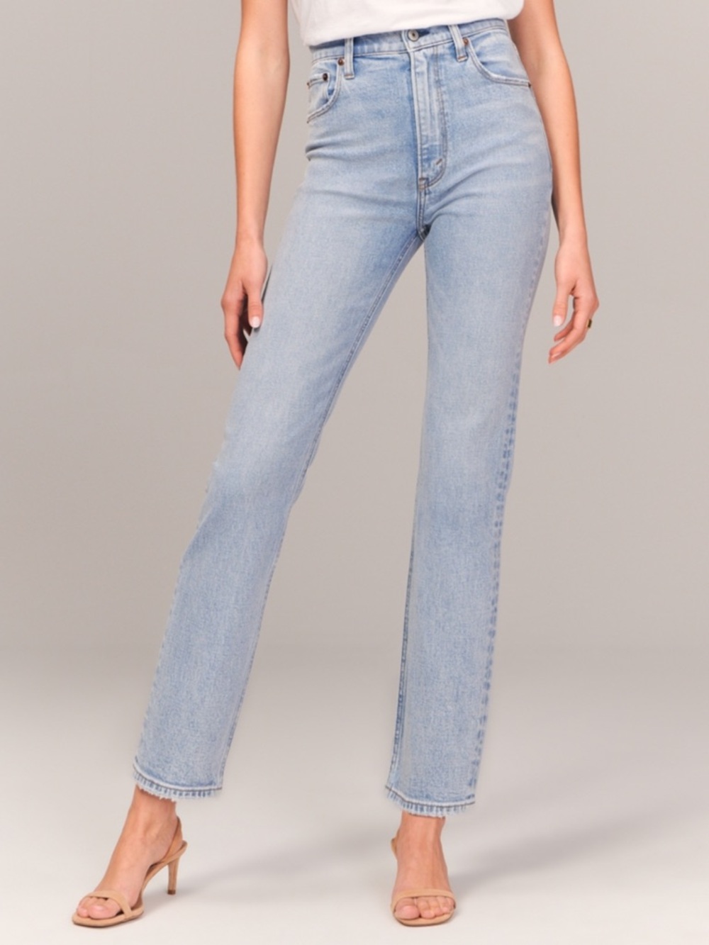 Abercrombie Fitch Ultra High Rise Straight Jean 26 Short Petite Ankle Light Wash